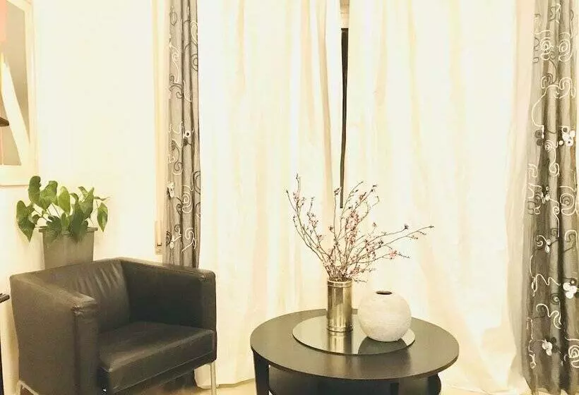 ベッドアンドブレックファースト Gallery Guesthouse