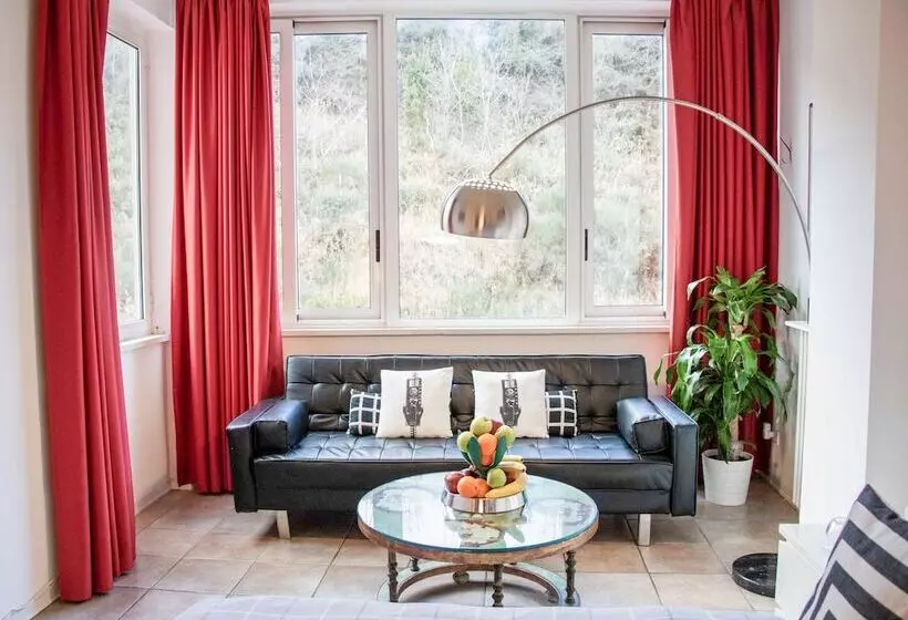 ベッドアンドブレックファースト Gallery Guesthouse