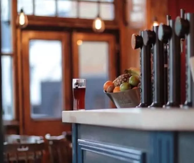 ベッドアンドブレックファースト Newmarket Ale House – Hotel & Restaurant