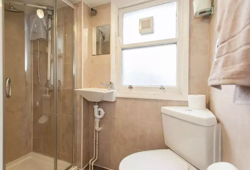 ベッドアンドブレックファースト Newmarket Ale House – Hotel & Restaurant