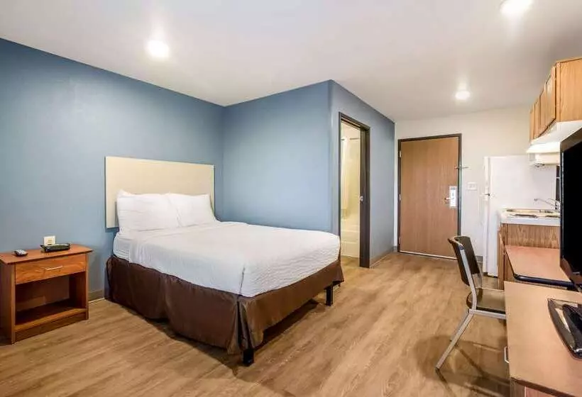 Extended Stay America Select Suites  Indianapolis  Lawrence