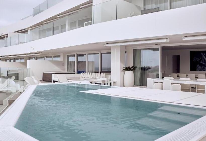 בית מלון כפרי Baobab Suites