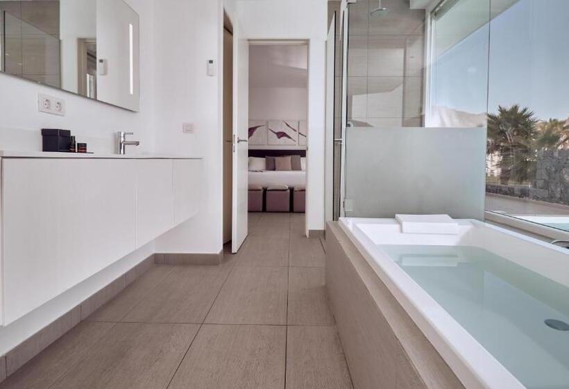 בית מלון כפרי Baobab Suites