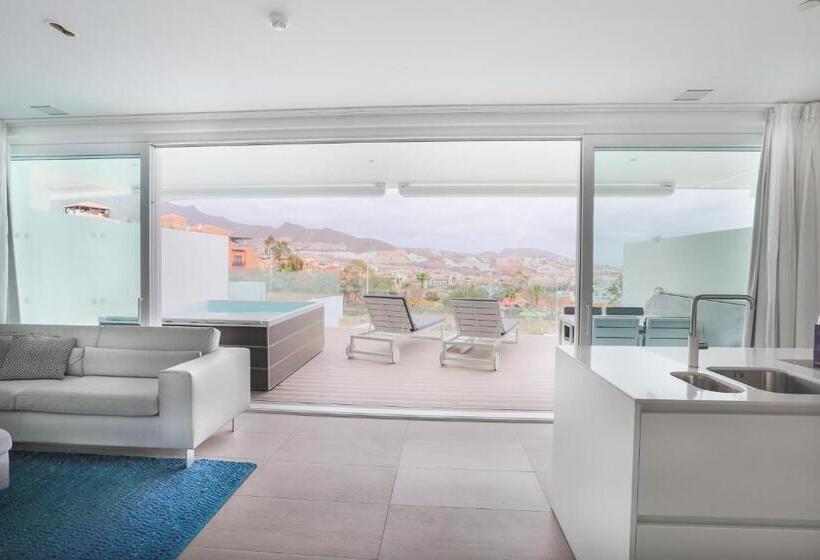 בית מלון כפרי Baobab Suites