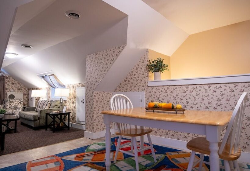 هتل Bar Harbor Manor