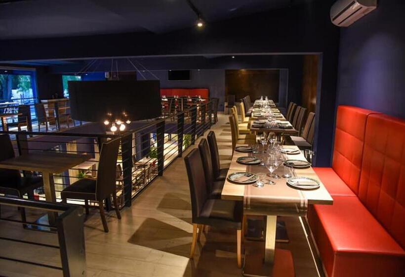 בית מלון כפרי Business