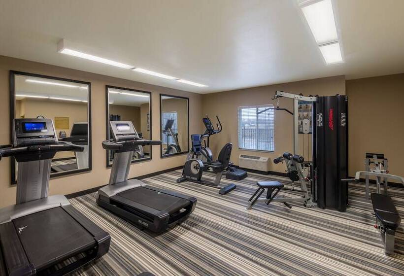 בית מלון כפרי Candlewood Suites Del City, An Ihg