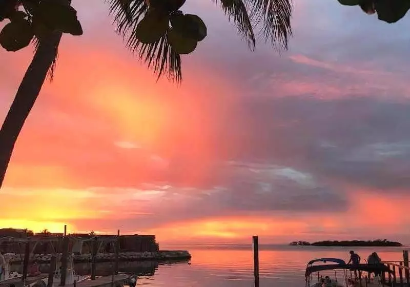 فندق Captain Pip's Marina & Hideaway