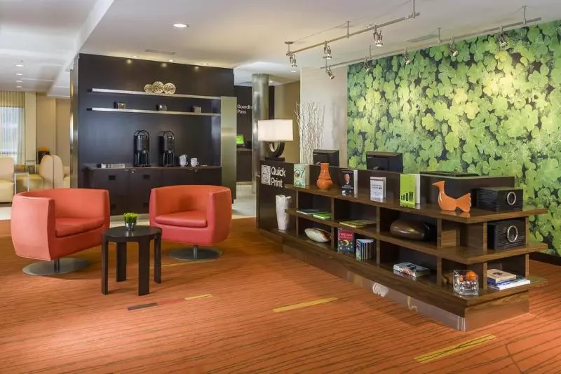 هتل Courtyard By Marriott Kalamazoo Portage