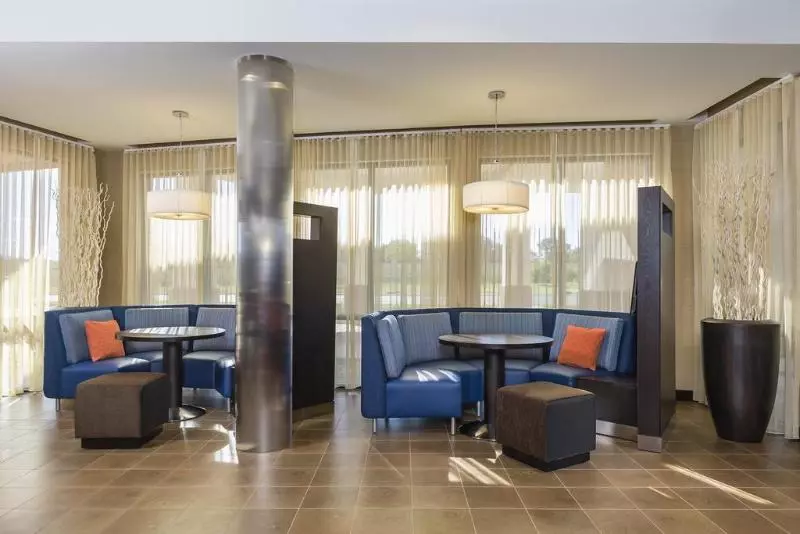 هتل Courtyard By Marriott Kalamazoo Portage