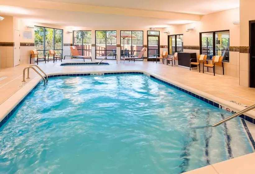 هتل Courtyard By Marriott Kalamazoo Portage