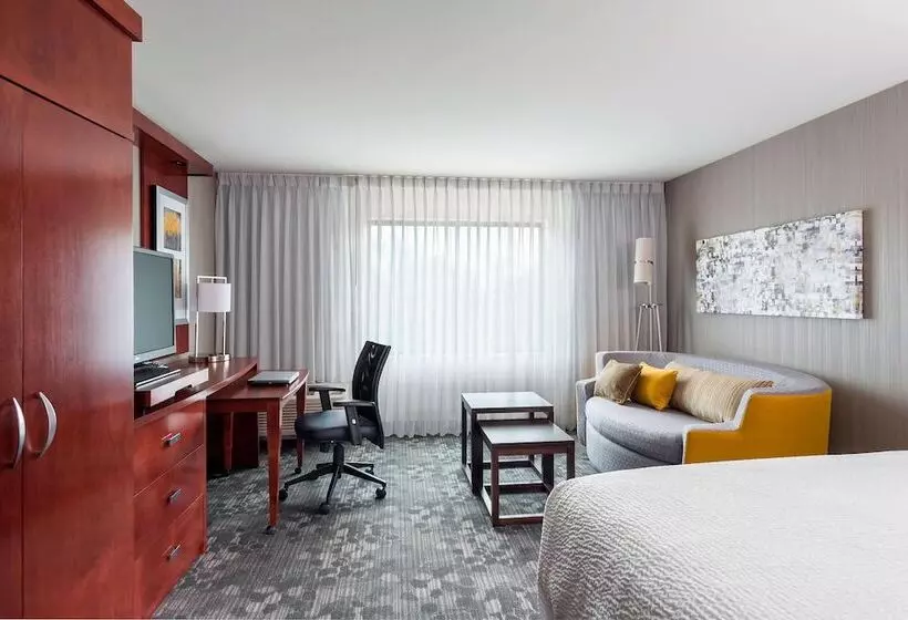 هتل Courtyard By Marriott Kalamazoo Portage