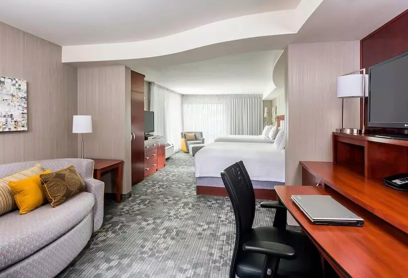 هتل Courtyard By Marriott Kalamazoo Portage