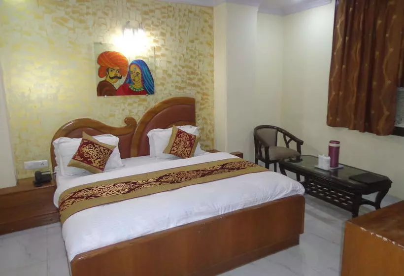 ホテル De Holiday International