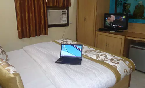 ホテル De Holiday International