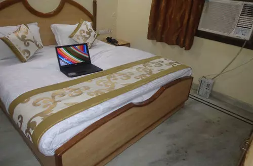 ホテル De Holiday International