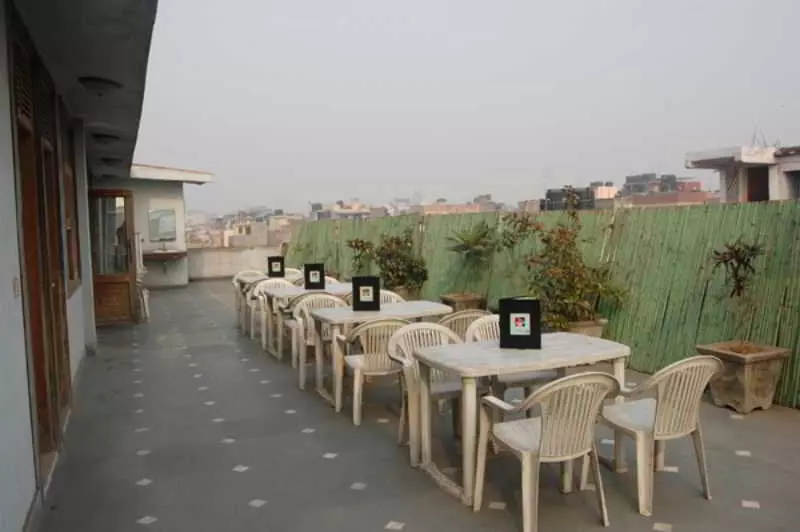 ホテル De Holiday International