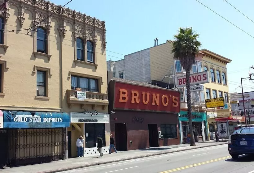 בית מלון כפרי El Capitan