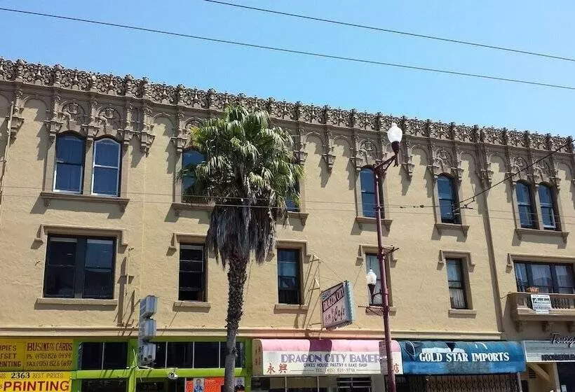 בית מלון כפרי El Capitan