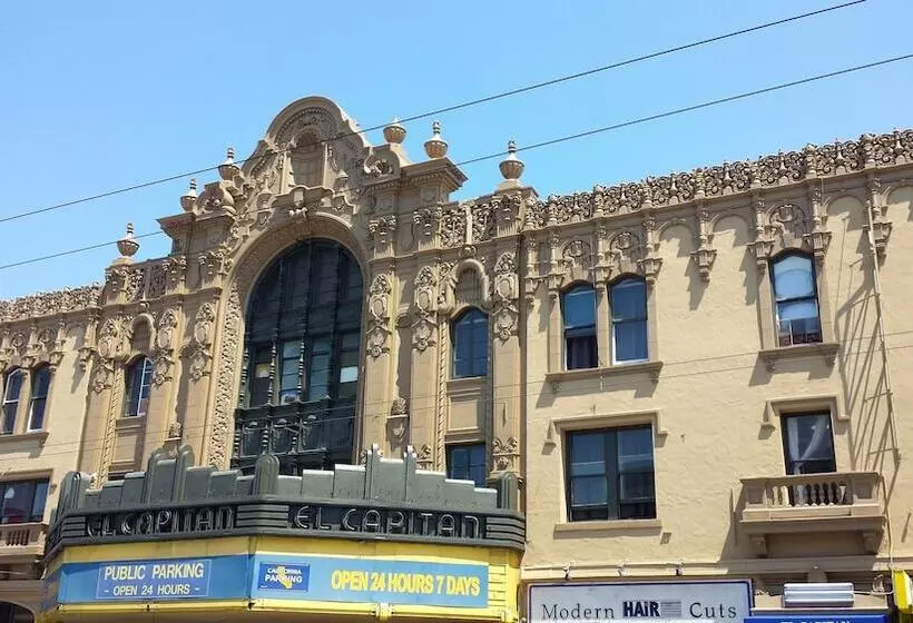 בית מלון כפרי El Capitan