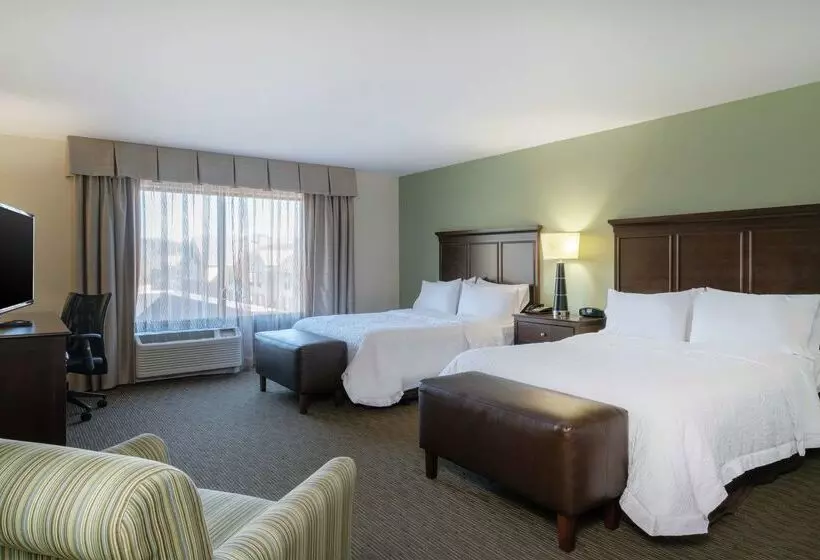 호텔 Hampton Inn Huntington University Area