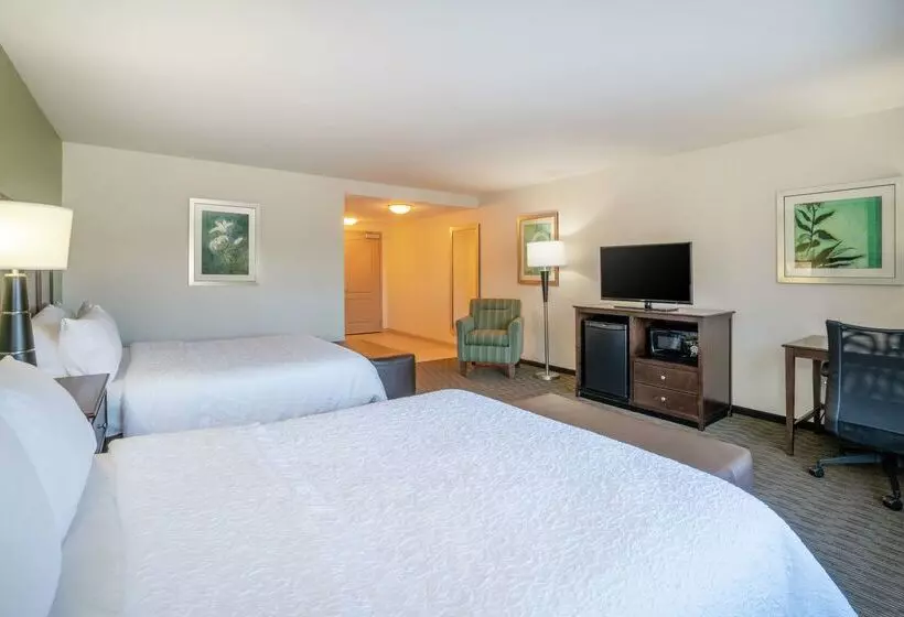 호텔 Hampton Inn Huntington University Area