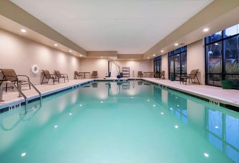 호텔 Hampton Inn Huntington University Area