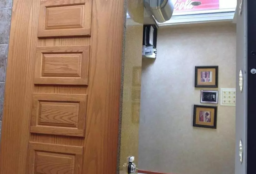 호텔 Hometown Innsoddy Daisy