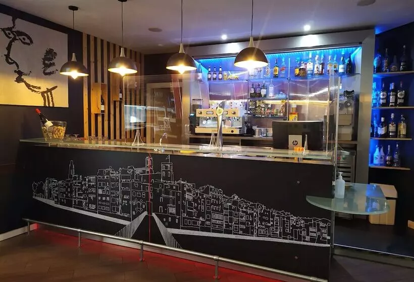 酒店 Ibis Girona