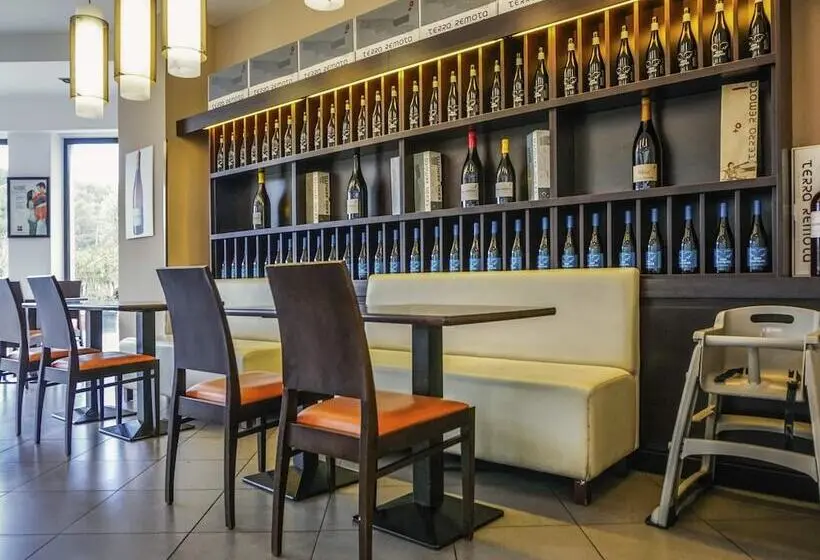 ホテル Ibis Girona