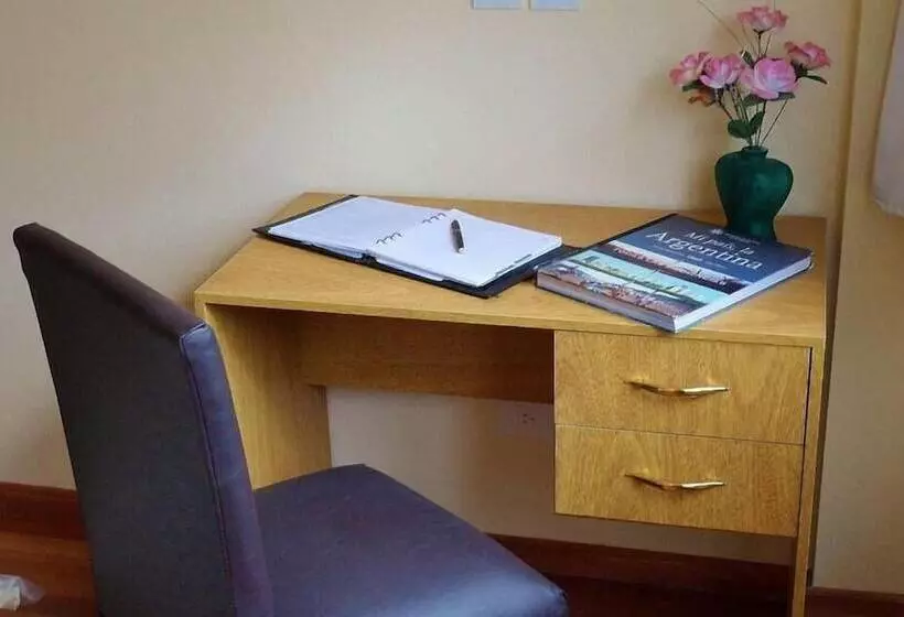 ホテル Juramento De Lealtad Townhouse