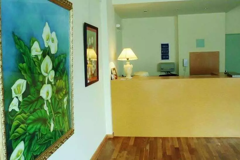 ホテル Juramento De Lealtad Townhouse