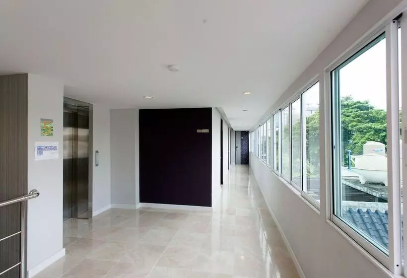 ホテル Nantra Ploenchit