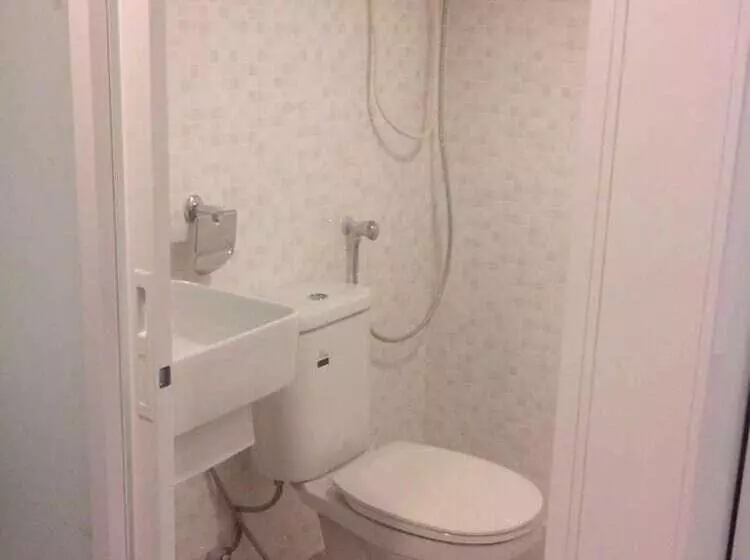 ホテル Nantra Ploenchit