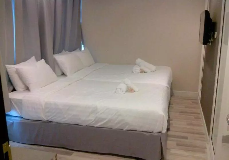 ホテル Nantra Ploenchit