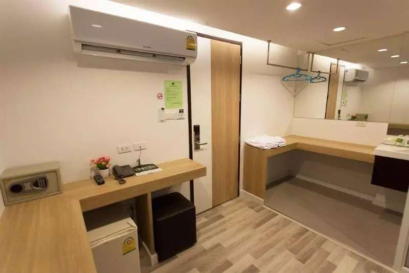 ホテル Nantra Ploenchit