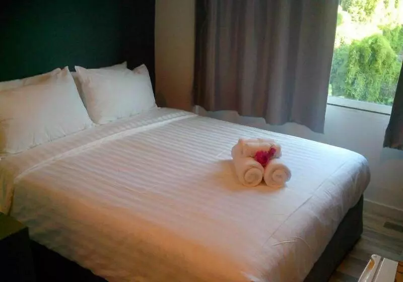 ホテル Nantra Ploenchit