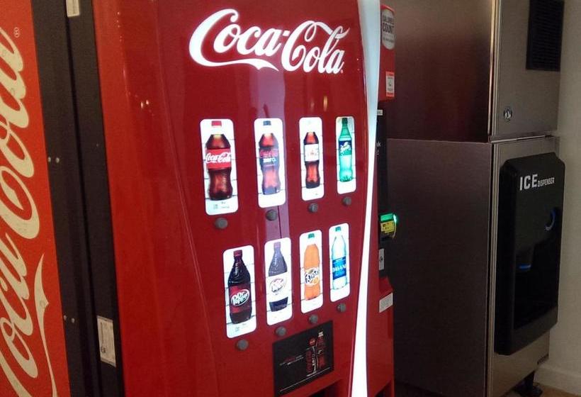 Hotel Three Rivers Inn & Suites