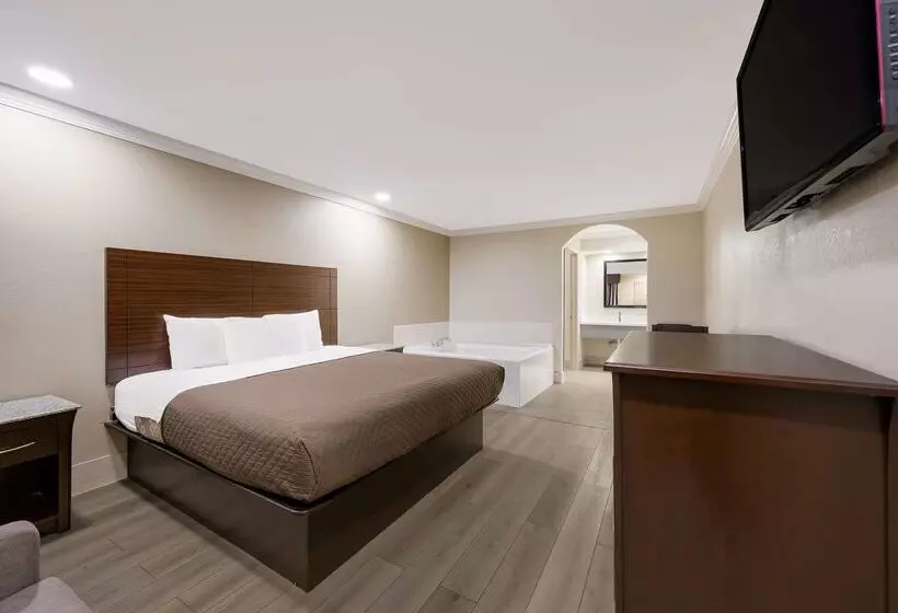 Мотель Americas Best Value Inn I 45 / Loop 610