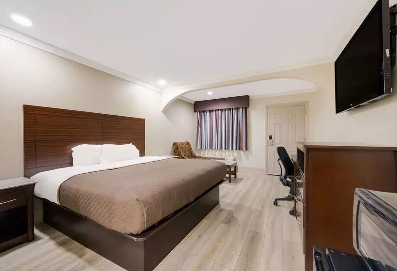 Мотель Americas Best Value Inn I 45 / Loop 610