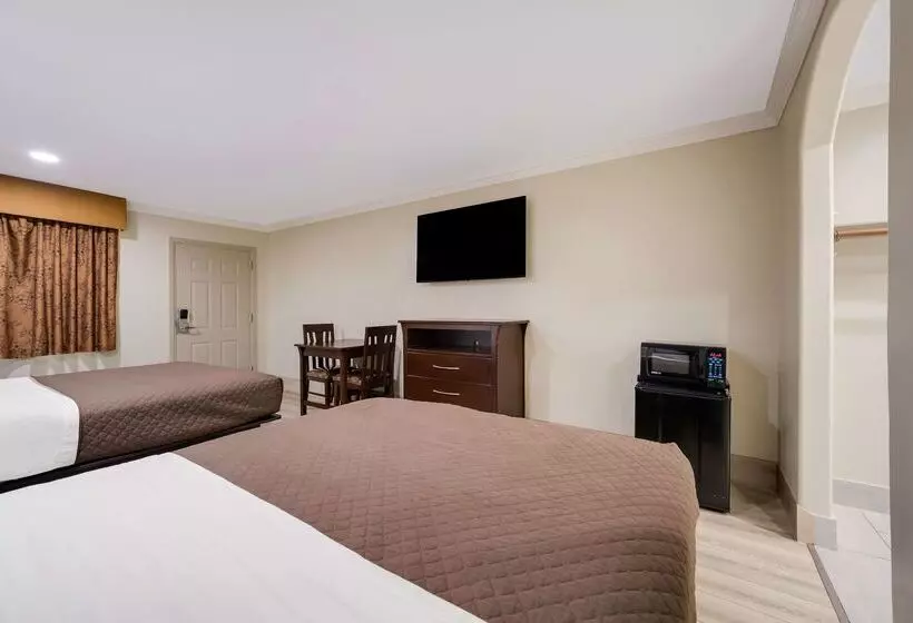 Мотель Americas Best Value Inn I 45 / Loop 610