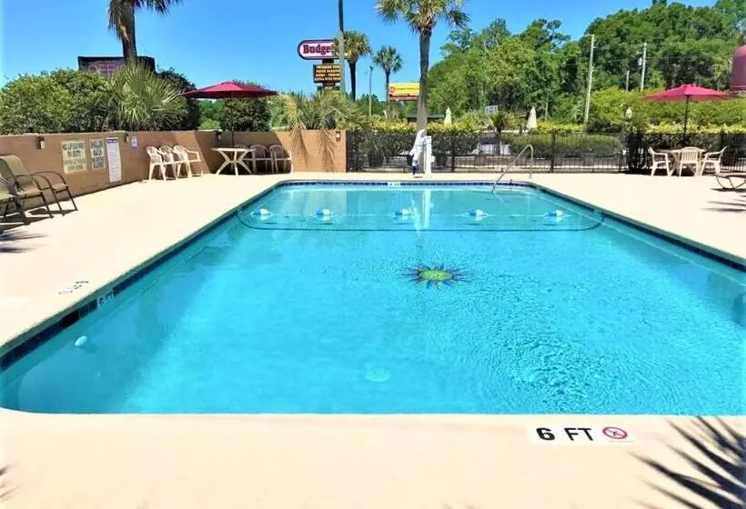 汽车旅馆 Budget Inn Conway