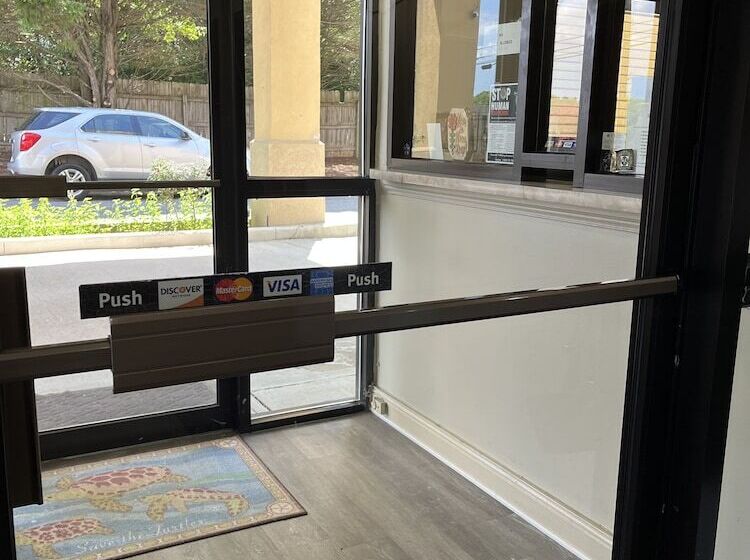 Motel Royal Inn & Suite