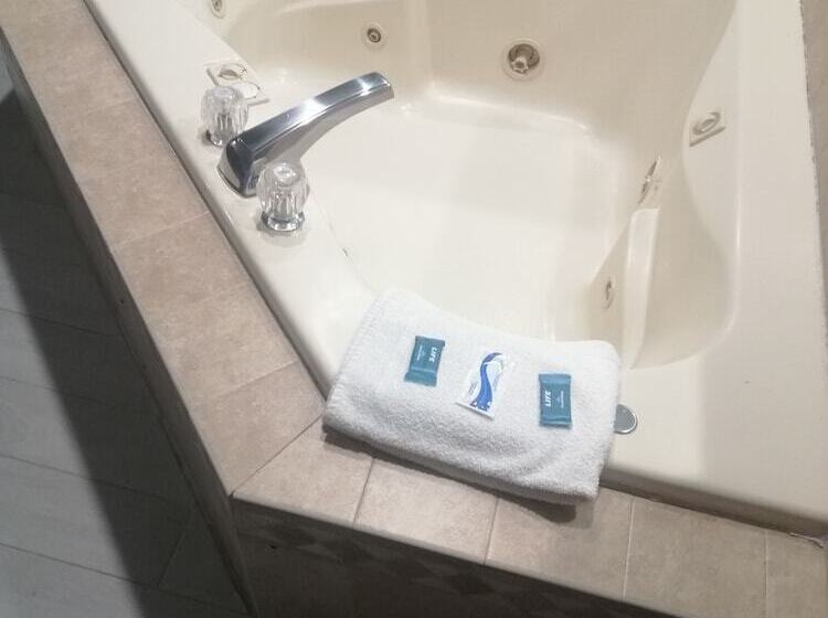 Motel Royal Inn & Suite