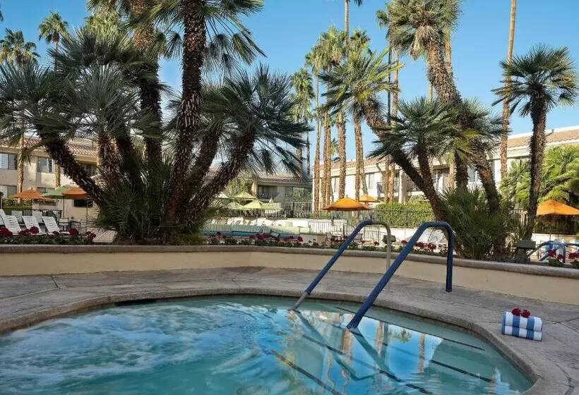 Курорт Hyatt Vacation Club At Desert Oasis