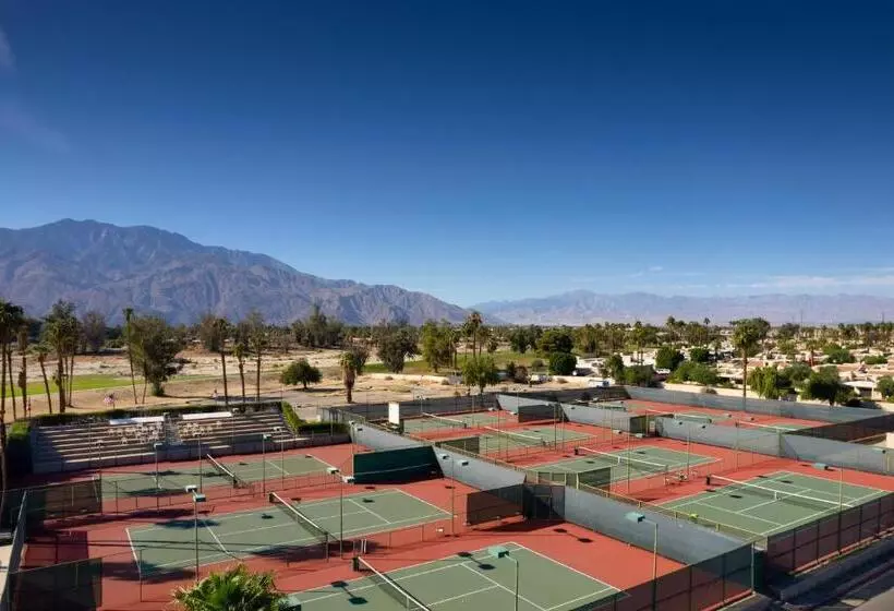 Курорт Hyatt Vacation Club At Desert Oasis