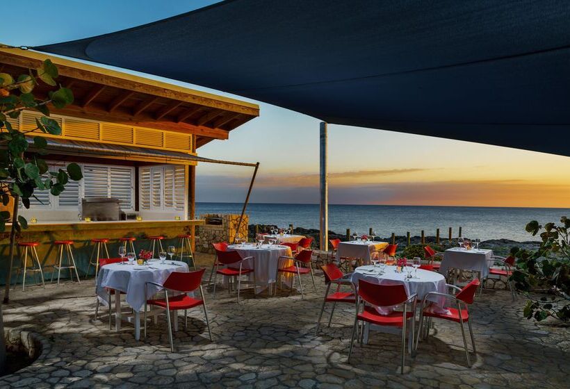 استراحتگاه Idle Awhile The Cliffs