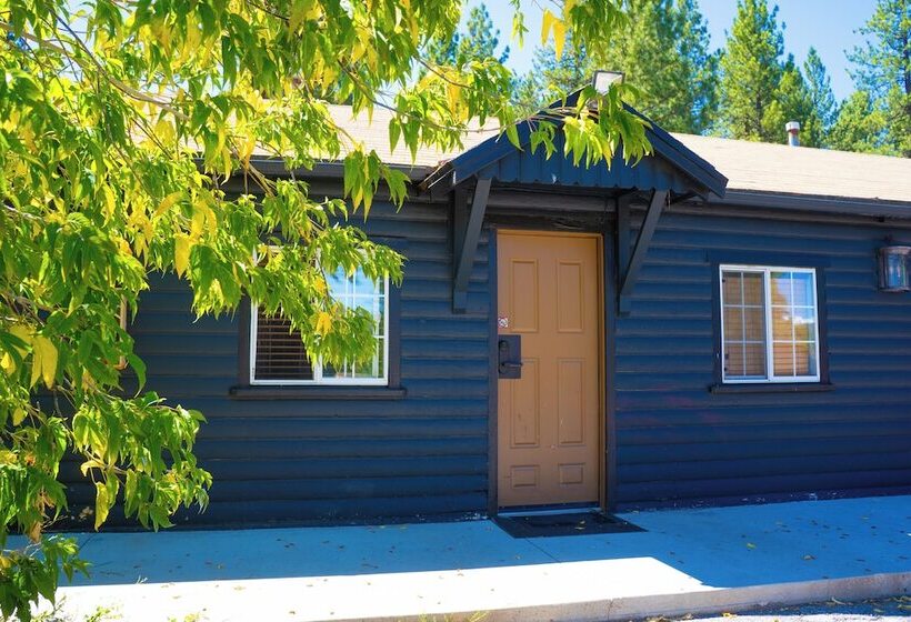 منتجع Sessions Retreat &