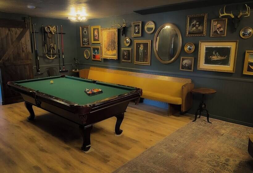 منتجع Sessions Retreat &