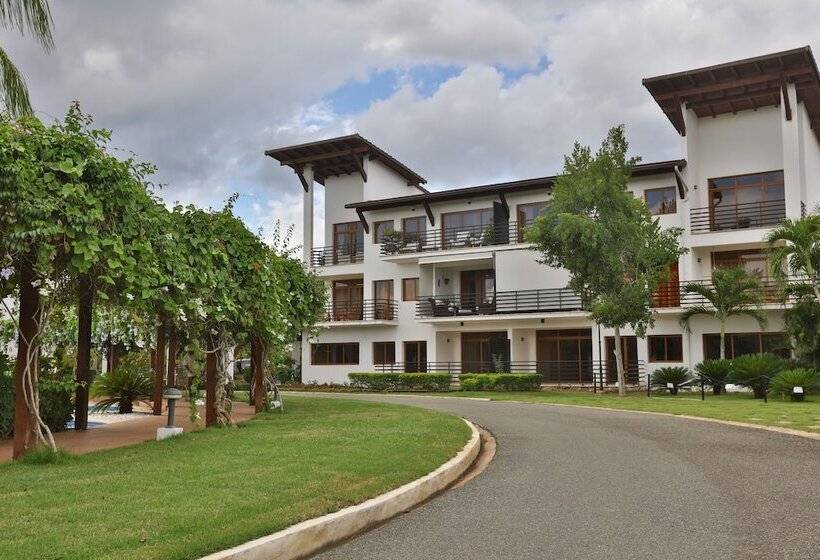 Sybaris Suites & Residences